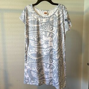 🍀5/$15🍀NWOT Hula Bay Hawaiian Dress 🌺 Size Medium stretch